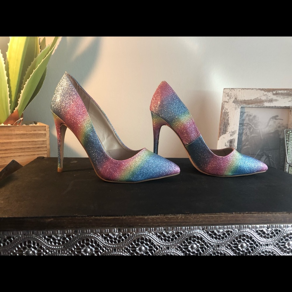 Multi color heels